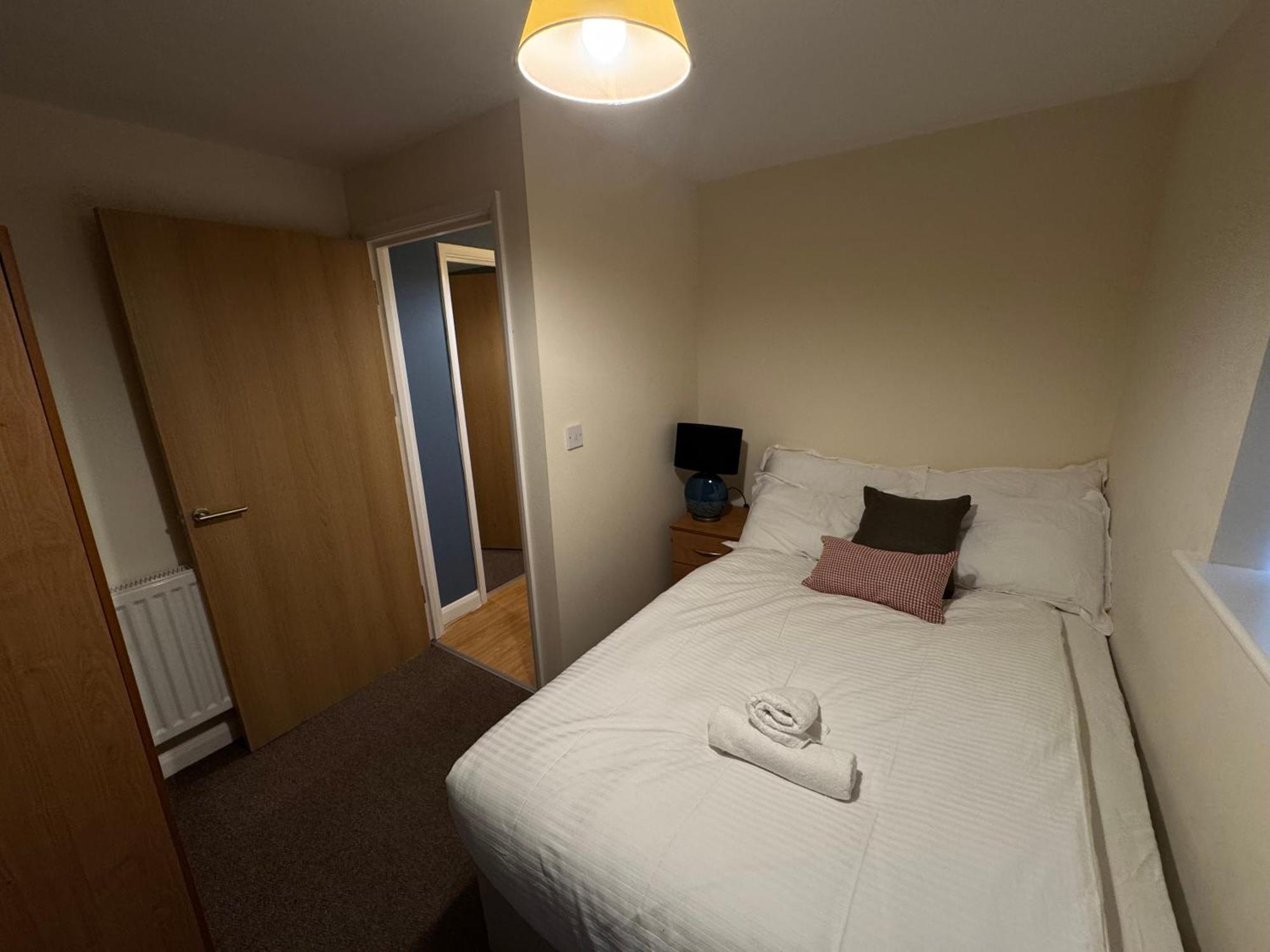 The Vogue Stay, 3 Bedrooms, 2 Bathrooms, Ideal For Jr & Oxford Hospitals, Free Carpark, Conveniently Located For Ring Road Access, 2 Miles From Oxford City Centre Easy Car & Bus Route Экстерьер фото