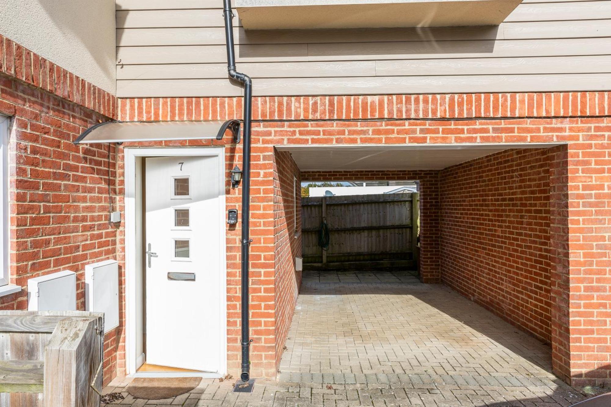 The Vogue Stay, 3 Bedrooms, 2 Bathrooms, Ideal For Jr & Oxford Hospitals, Free Carpark, Conveniently Located For Ring Road Access, 2 Miles From Oxford City Centre Easy Car & Bus Route Экстерьер фото