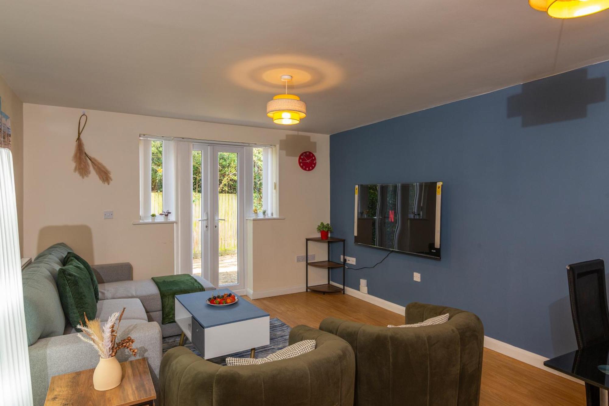 The Vogue Stay, 3 Bedrooms, 2 Bathrooms, Ideal For Jr & Oxford Hospitals, Free Carpark, Conveniently Located For Ring Road Access, 2 Miles From Oxford City Centre Easy Car & Bus Route Экстерьер фото